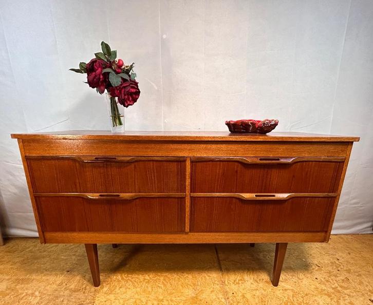 Gratis bezorging!Mid century retro vintage teak dressoir1960, Huis en Inrichting, Kasten | Dressoirs, Gebruikt, 100 tot 150 cm