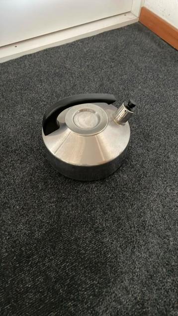 Retro fluitketel beschikbaar voor biedingen