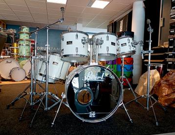 Pearl Export 6-delig drumstel inclusief hardware, kleur wit. beschikbaar voor biedingen