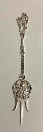 Zilveren steekvork, 18,5 cm lang, zilverteken Leeuw cijfer 2, Antiek en Kunst, Antiek | Goud en Zilver, Ophalen of Verzenden