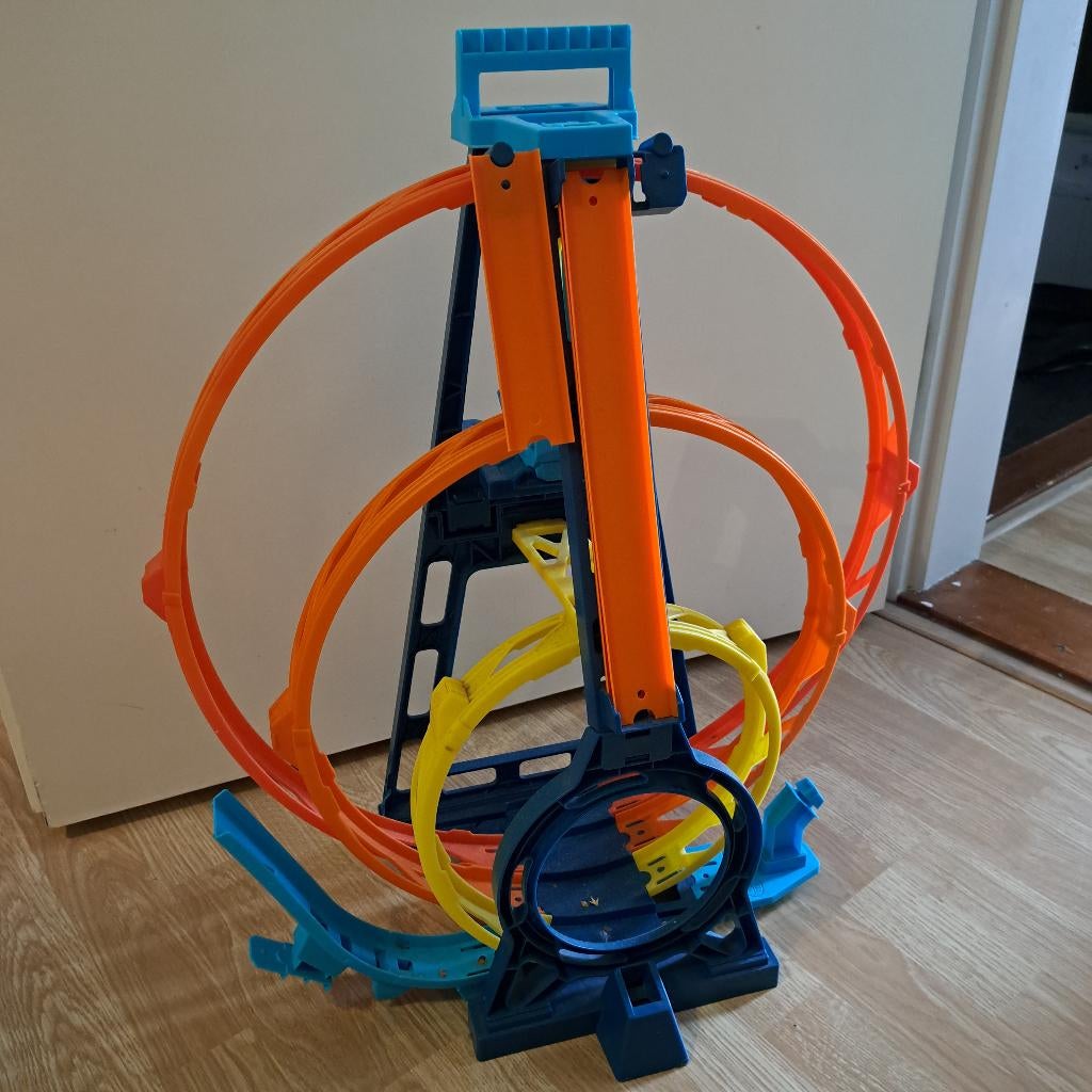 Hot Wheels baan met auto's, Kinderen en Baby's, Speelgoed | Racebanen, Ophalen, Racebaan, Zo goed als nieuw, Hot Wheels