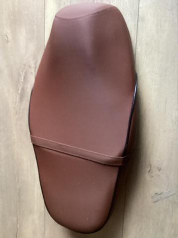 Scooterzadel ( ongebruikt) in prijs verlaagd beschikbaar voor biedingen