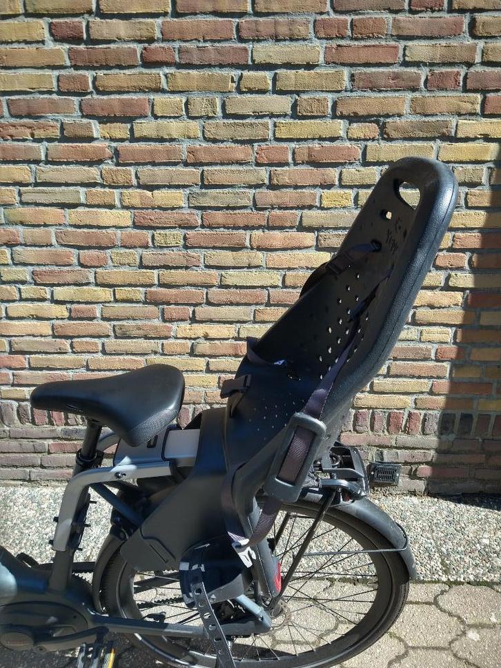 Fietsstoeltje Yepp Maxi, Fietsen en Brommers, Fietsaccessoires | Fietsstoeltjes, Zo goed als nieuw, Achterzitje, Voetsteuntjes
