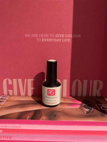 Pink gellac 101 Soft White beschikbaar voor biedingen