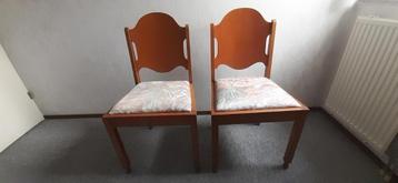 Stoelen beschikbaar voor biedingen