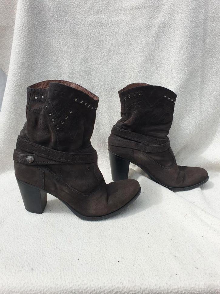 Gave halfhoge leren laarzen.mt 40. Merk Nero Giardini, Kleding | Dames, Schoenen, Zo goed als nieuw, Hoge laarzen, Bruin, Ophalen of Verzenden