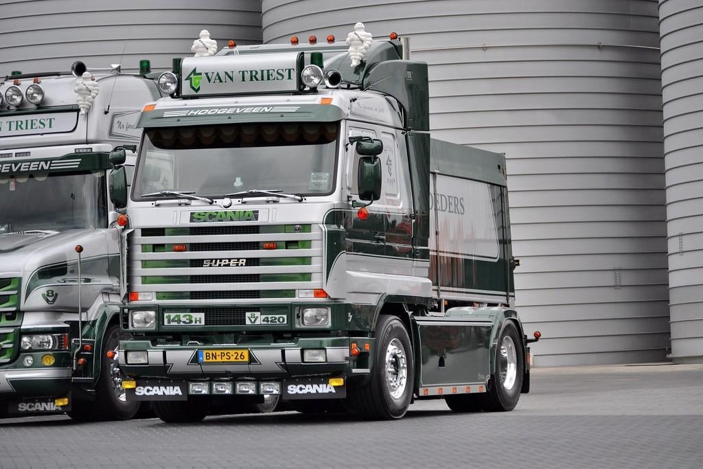 Gezocht wsi / tekno scania 143 van triest, Hobby en Vrije tijd, Modelauto's | 1:50, Ophalen of Verzenden, Nieuw, Bus of Vrachtwagen