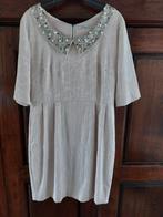 Leuk vintage jurkje met bijzondere kraag, Kleding | Dames, Jurken, Gedragen, Beige, Maat 42/44 (L), Knielengte