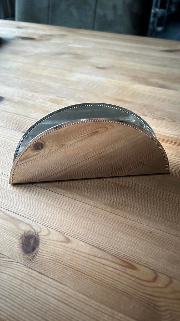 Antieke verzilverde servethouder., Ophalen of Verzenden, Zo goed als nieuw