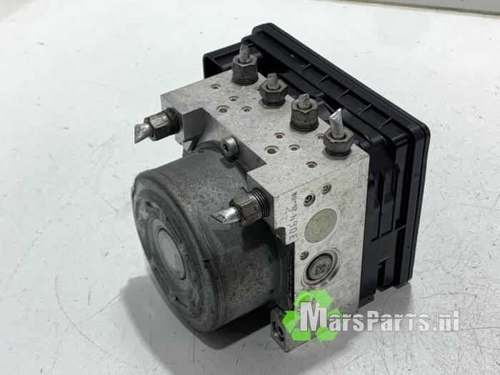 ABS Pomp van een Renault Megane, Auto-onderdelen, Elektronica en Kabels, Renault, Gebruikt, 6 maanden garantie, 12 maanden garantie