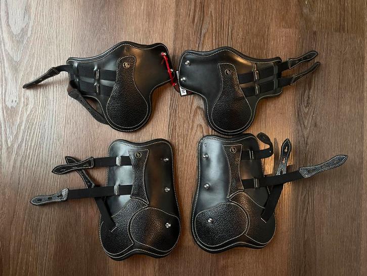 Jos Lansink BR leren peesbeschermers/kappen, Dieren en Toebehoren, Paarden en Pony's | Beschermers, Nieuw, Rijden, Ophalen of Verzenden