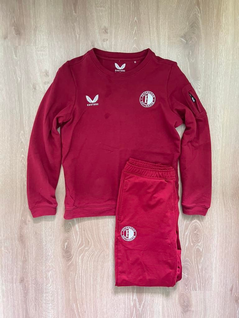 Feyenoord Castore rood travel joggingpak  Maat 158, Kinderen en Baby's, Kinderkleding | Maat 158, Gebruikt, Jongen of Meisje, Sport- of Zwemkleding