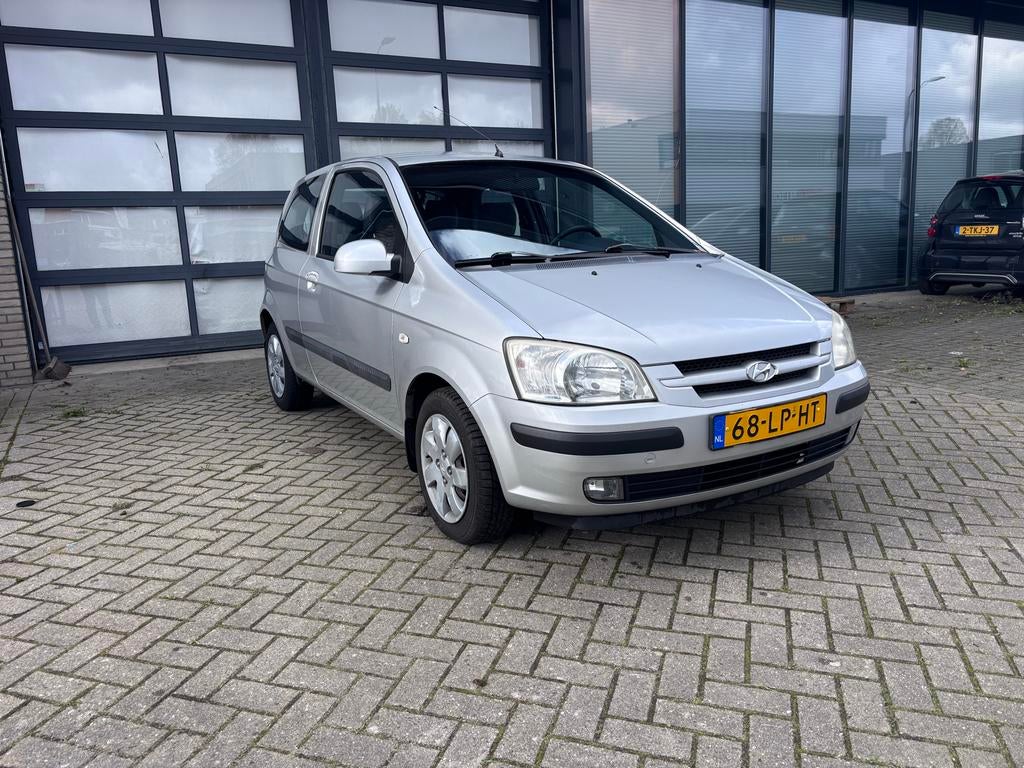 Hyundai Getz 1.3 3DRS AUTOMAAT 2003 Grijs, 450 kg, 40 €/maand, 4 cilinders, 1006 kg