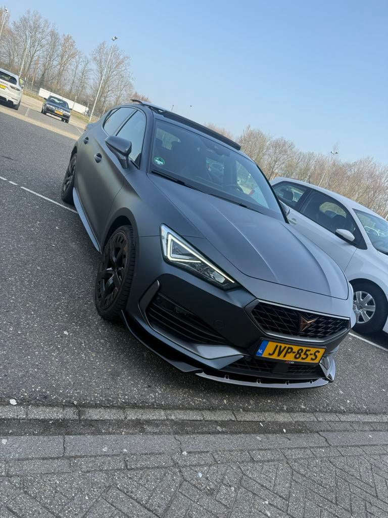 Cupra Leon 1.4 E-hybrid 245pk Dsg-6 2021 Grijs, Auto's, Cupra, 4 cilinders, Leon, Plug-in hybride, 71 km/l