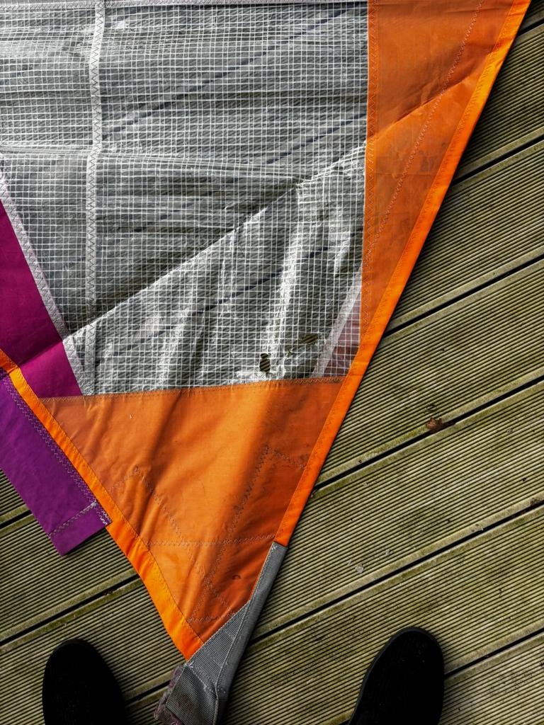 Complete windsurfset Mistral met zeilen, masten en gieken, Watersport en Boten, Windsurfen, Ophalen of Verzenden