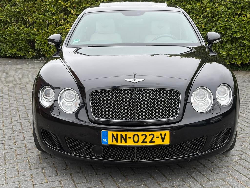 Bentley Continental 6.0 W12 Flying Spur Speed AUT 2009 Zwart, Auto's, Bentley, Automaat, Beige, 12 cilinders, Continental