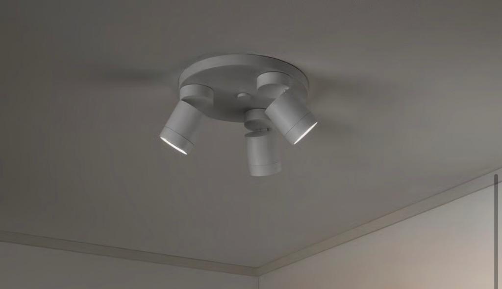 IKEA NYMÅNE Ceiling spotlight with 3 spots, Huis en Inrichting, Lampen | Plafondlampen, Ophalen, Gebruikt, Metaal, Good quality white ceiling spotlights