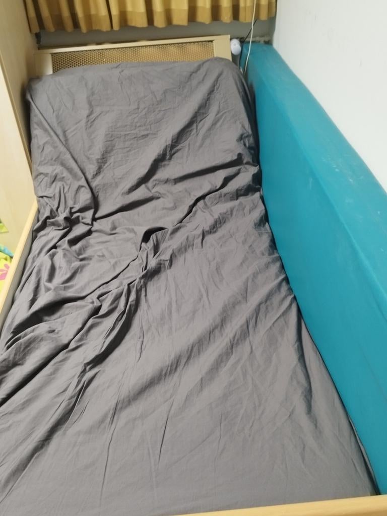 Ik verkopen mijn bed deze bed voor ouder mensen met beperkt, Huis en Inrichting, Slaapkamer | Bedden, Ophalen of Verzenden, Eenpersoons
