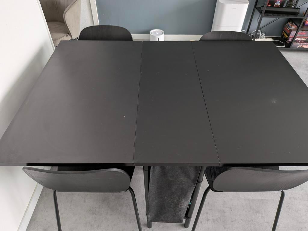 IKEA KALLHÄLL eethoek: inklapbare tafel met 4 SVENBERTIL sto, Gebruikt, 50 tot 100 cm, 100 tot 150 cm, Ophalen of Verzenden