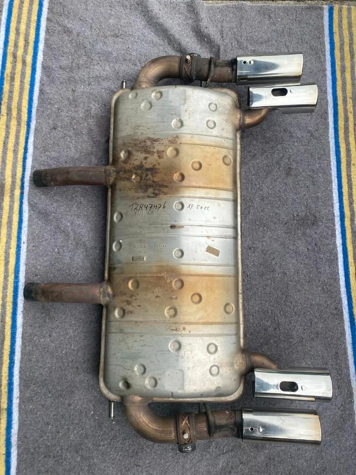 Jaguar 5.0L V8 uitlaatdemper 2014-2024 T2R47476, Auto-onderdelen, Uitlaatsystemen, Jaguar, Gebruikt, Ophalen of Verzenden
