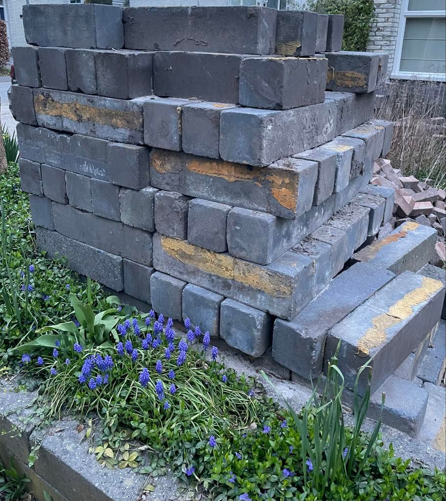 Gratis af te halen - Stapelblokken voor tuin, Tuin en Terras, Tegels en Klinkers, Ophalen, Gebruikt, Overige typen, Minder dan 5 m²