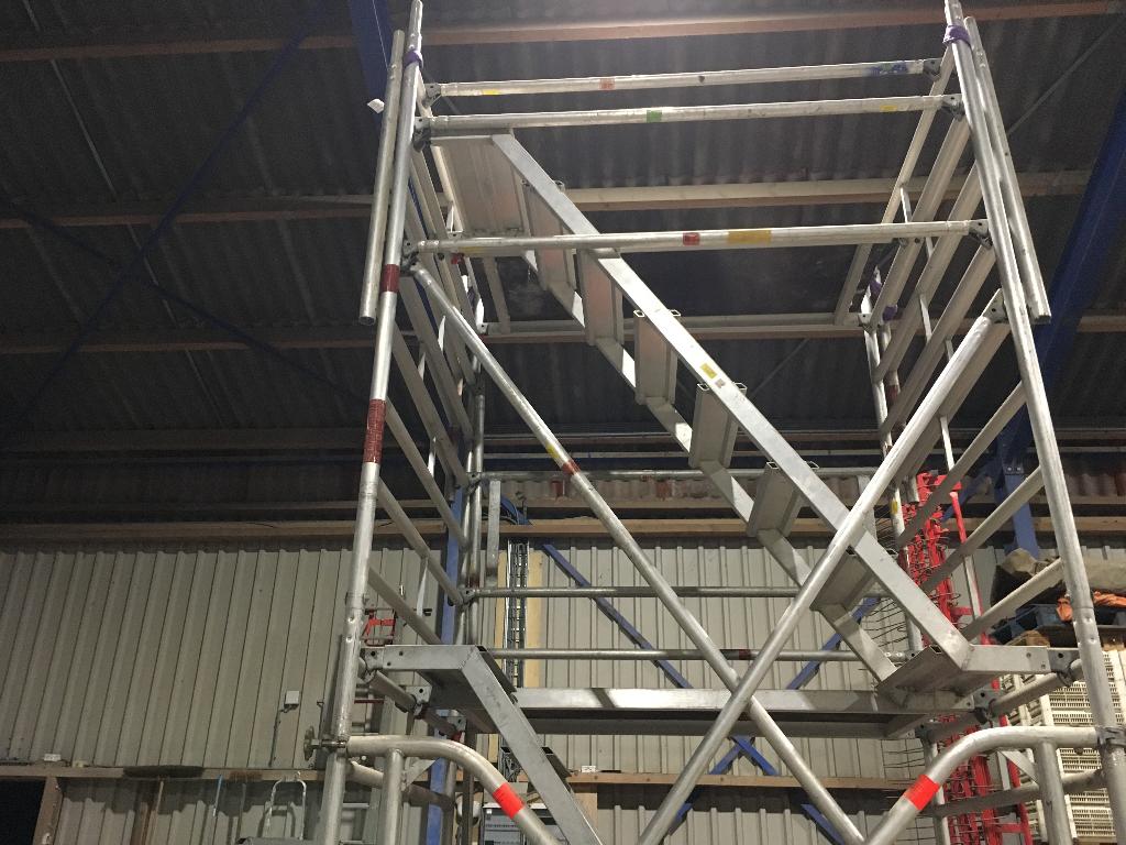 Rolsteiger trap layher 1,80m hoog z.g.a.n., Ophalen, Rolsteiger of Kamersteiger, 5 meter of hoger