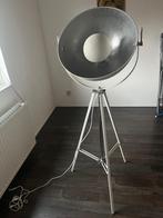 Nette wit/zilveren staande lamp, Ophalen, Zo goed als nieuw, Metaal, Industriëel