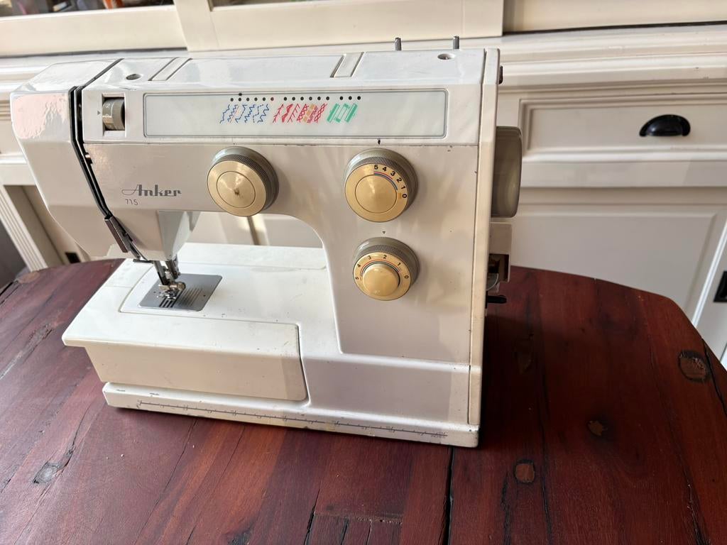 Anker naaimachine, Hobby en Vrije tijd, Naaimachines en Toebehoren, Ophalen, Gebruikt, Naaimachine, Overige merken