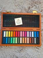 Rembrandt halve soft pastels in koffer - Limited Edition, Hobby en Vrije tijd, Schilderen, Ophalen of Verzenden, Zo goed als nieuw