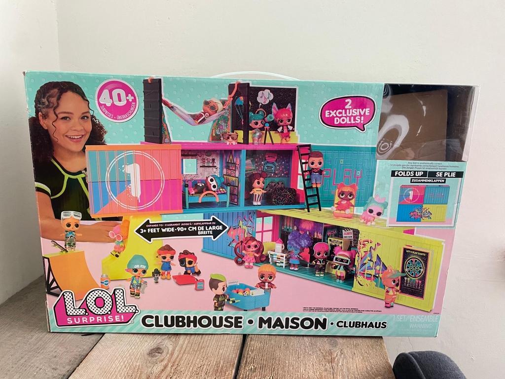L.O.L. Surprise Clubhuis met poppen en accessoires, Ophalen of Verzenden, Zo goed als nieuw, Meisje