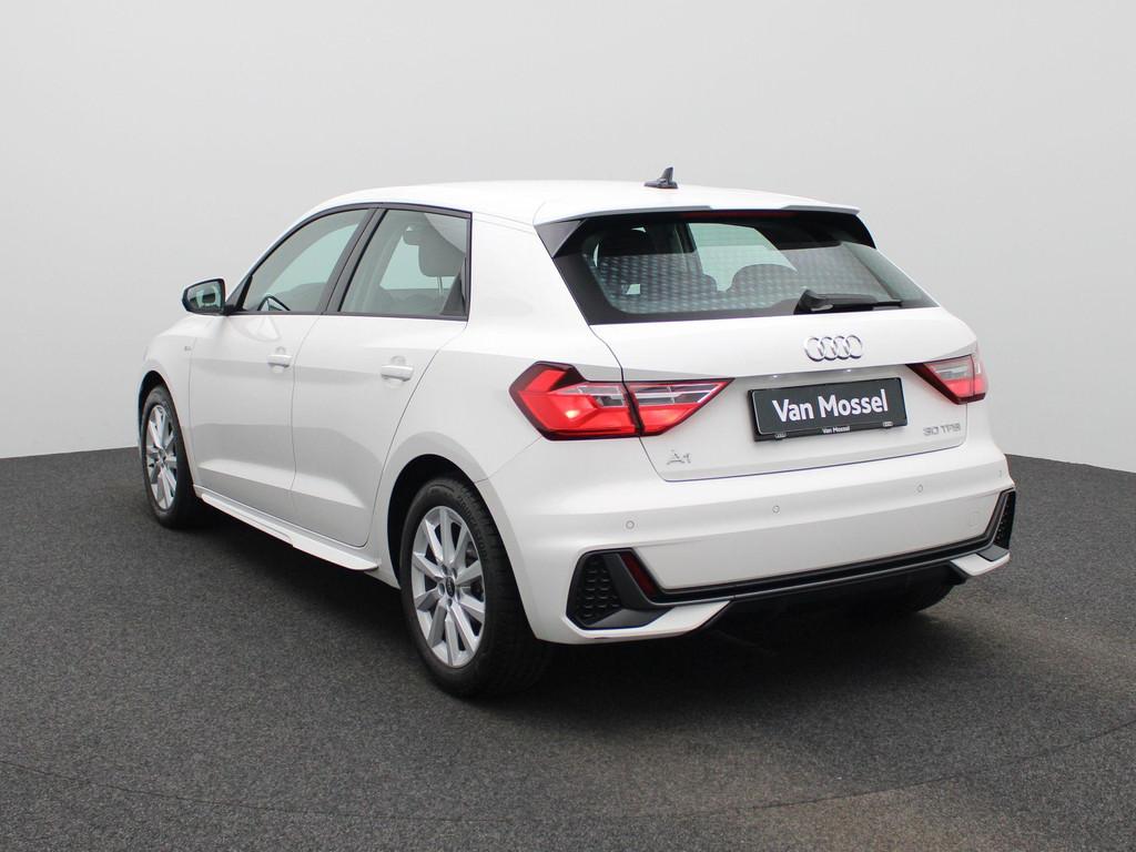 Audi A1 30 TFSI Sportback 110 PK | S-line | Apple Carplay |, Auto's, 12 maanden, Stof, Zwart, Wit