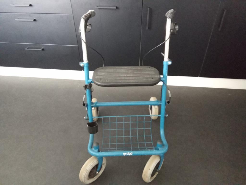 Te koop. Inklapbare rollator, Diversen, Rollators, Ophalen, Opvouwbaar, Gebruikt