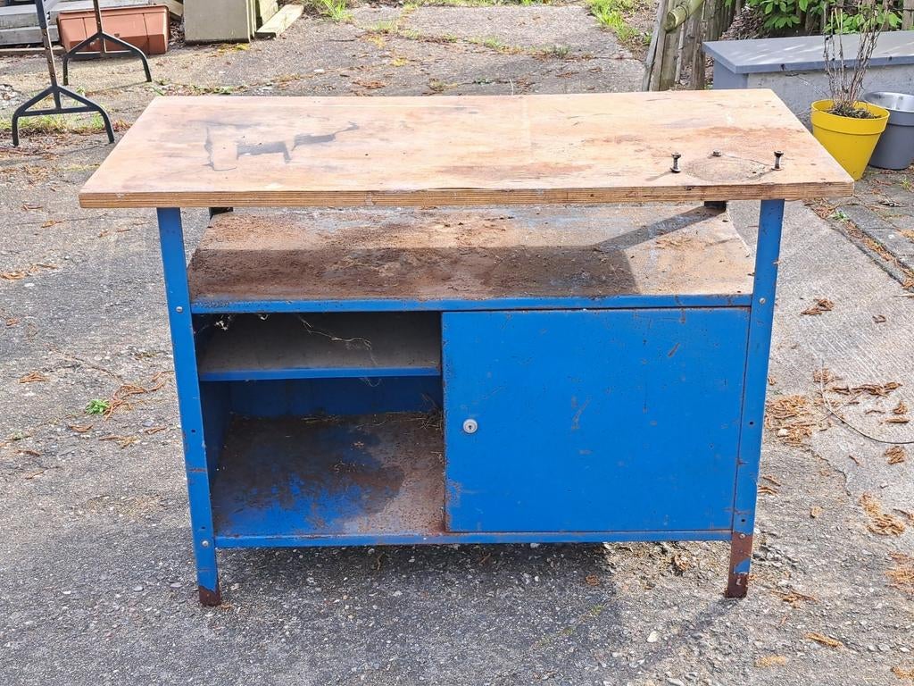 Oude werkbank met opbergruimte, Ophalen, Gebruikt