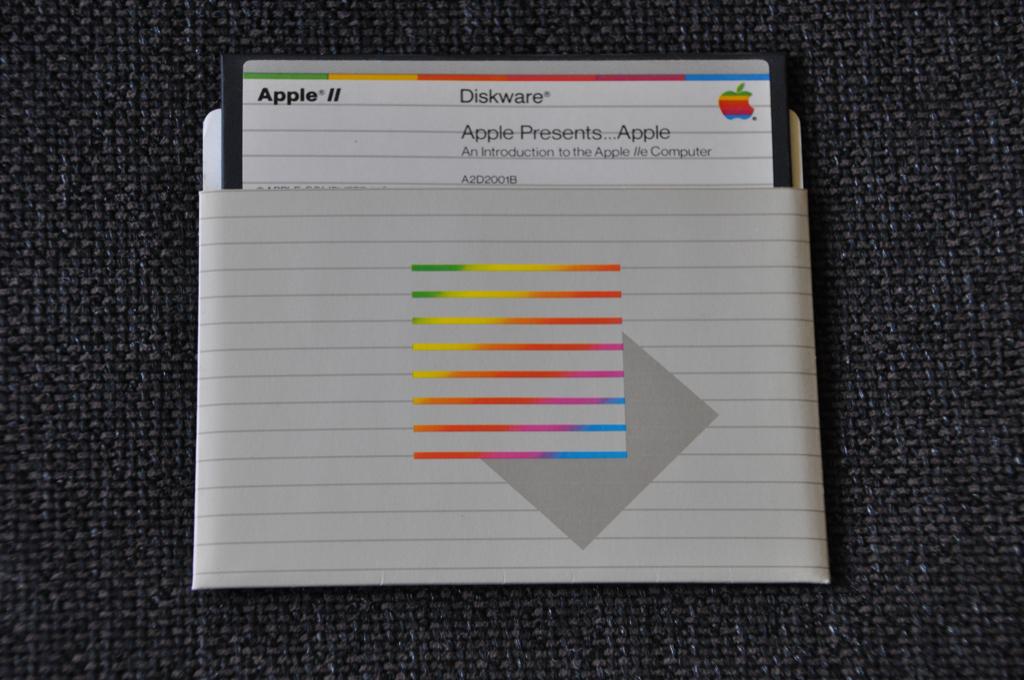 Apple II Diskware An Introduction To The Apple lle Computer, Computers en Software, Ophalen of Verzenden, Apple