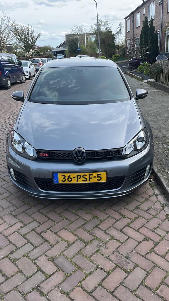 Volkswagen Golf 2.0 TDI 125KW 5D 2011 Grijs, Voorwielaandrijving, Euro 5, Stof, Zwart