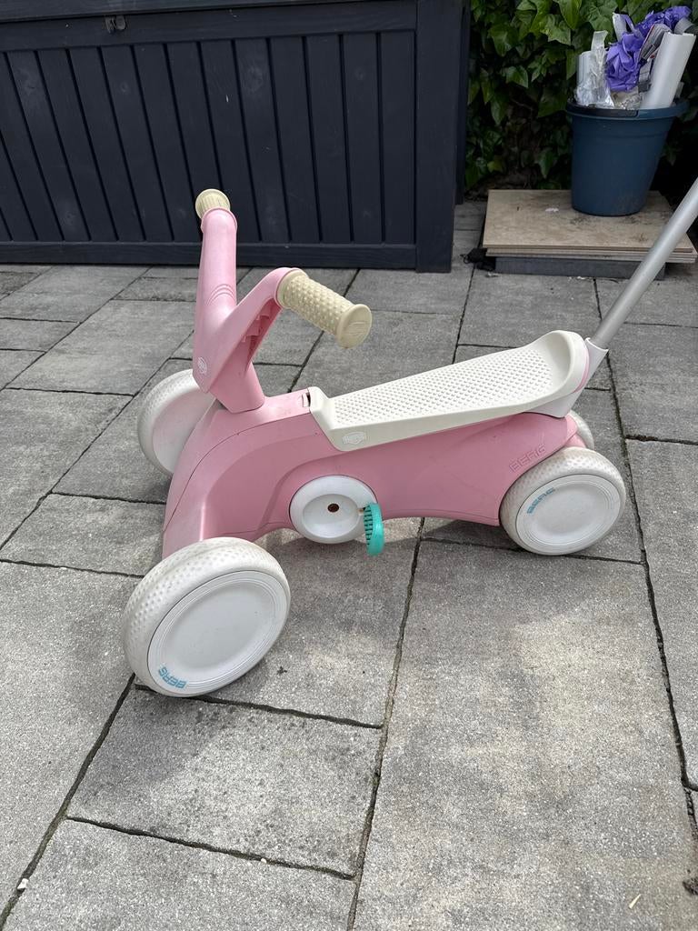 Berg driewieler / loopfiets met duwstang - Roze, Fietsen en Brommers, Ophalen of Verzenden, Gebruikt, Duwstang