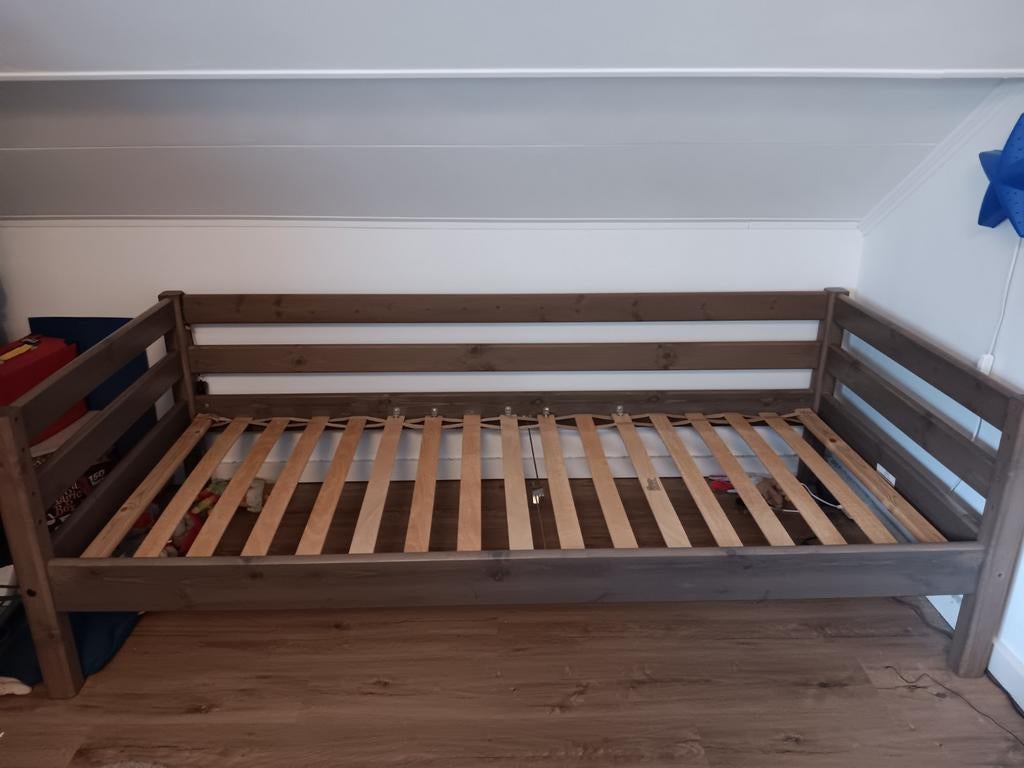 Flexa bed, Huis en Inrichting, Slaapkamer | Bedden, Ophalen, Eenpersoons, Hout, 90 cm