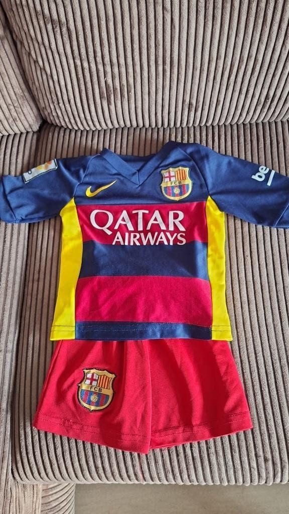 Barcelona Messi shirt en broekje 80/86, FC Barcelona, Ophalen of Verzenden, Zo goed als nieuw, Setje