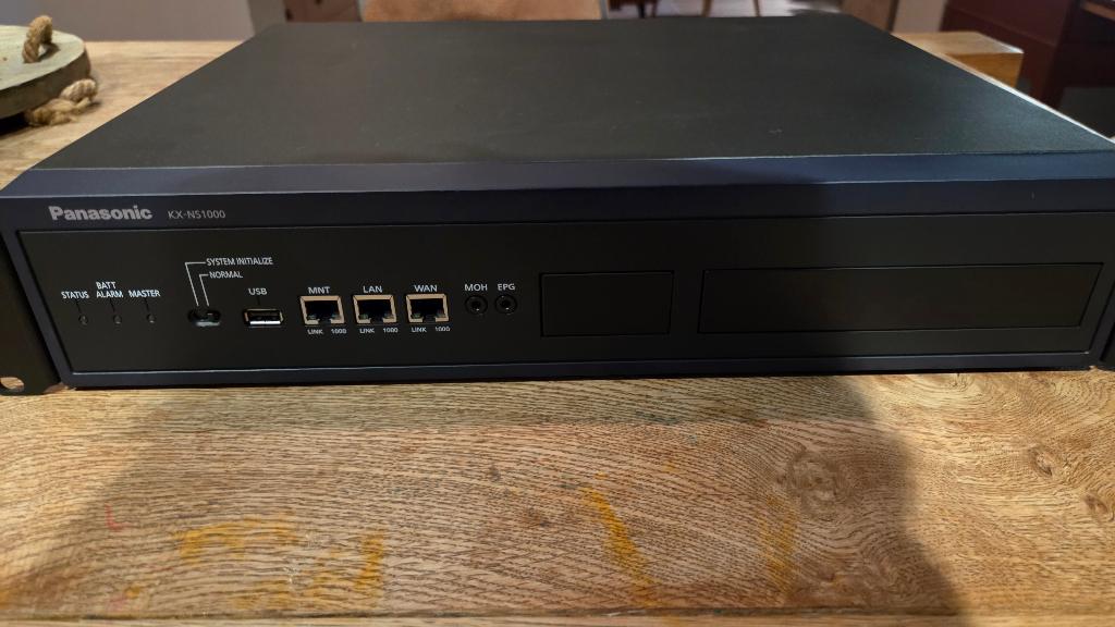 Panasonic NS1000 met DSP-S en V9 (dus geen licenties nodig), Ophalen of Verzenden, Zo goed als nieuw, ISDN-centrale