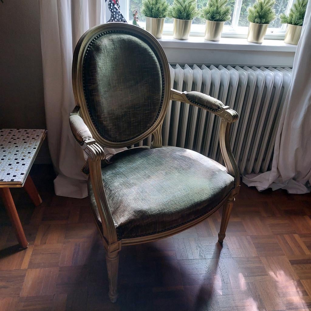 Dames fauteuil, Ophalen