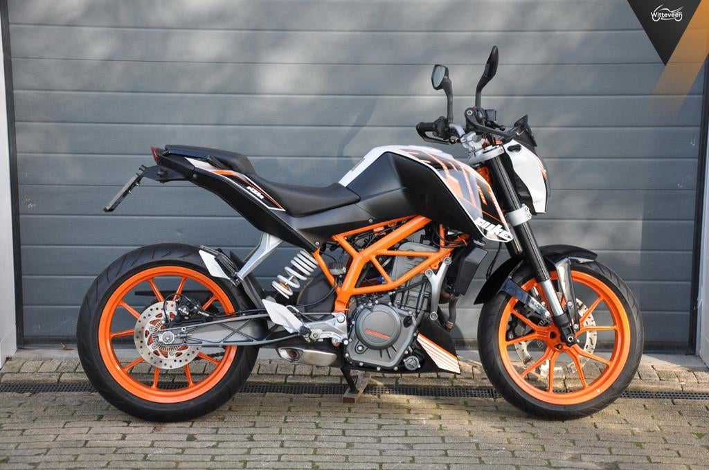 KTM 390 Duke ABS Nette motor!, Motoren, Motoren | KTM, Bedrijf, 373 cc, Zwinweg, 8
4436NB  Oudelande, NL, Info@witteveenmotoren.nl