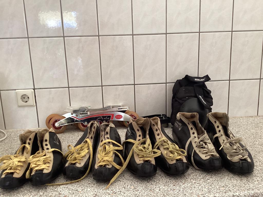 Viking schoenen 39 42 44 klapskeelers schaatsen bescherming., Ophalen