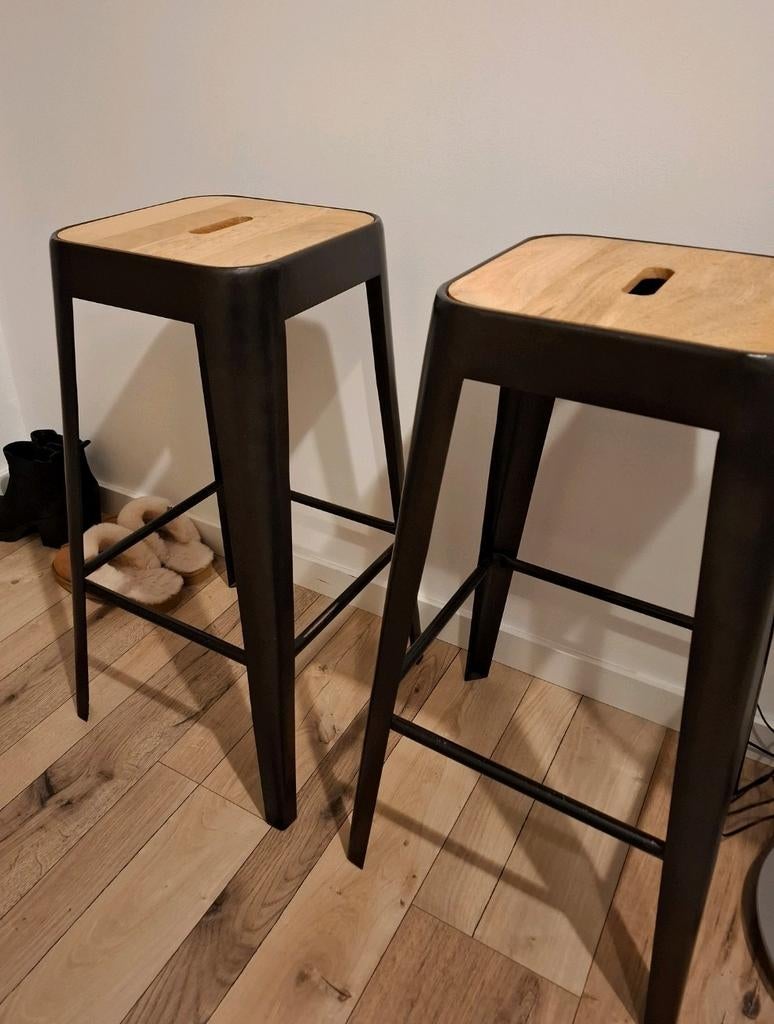 Mangohouten barkrukken, Maisons du monde, Huis en Inrichting, Barkrukken, Zo goed als nieuw, 60 tot 90 cm, 2 krukken, Ophalen