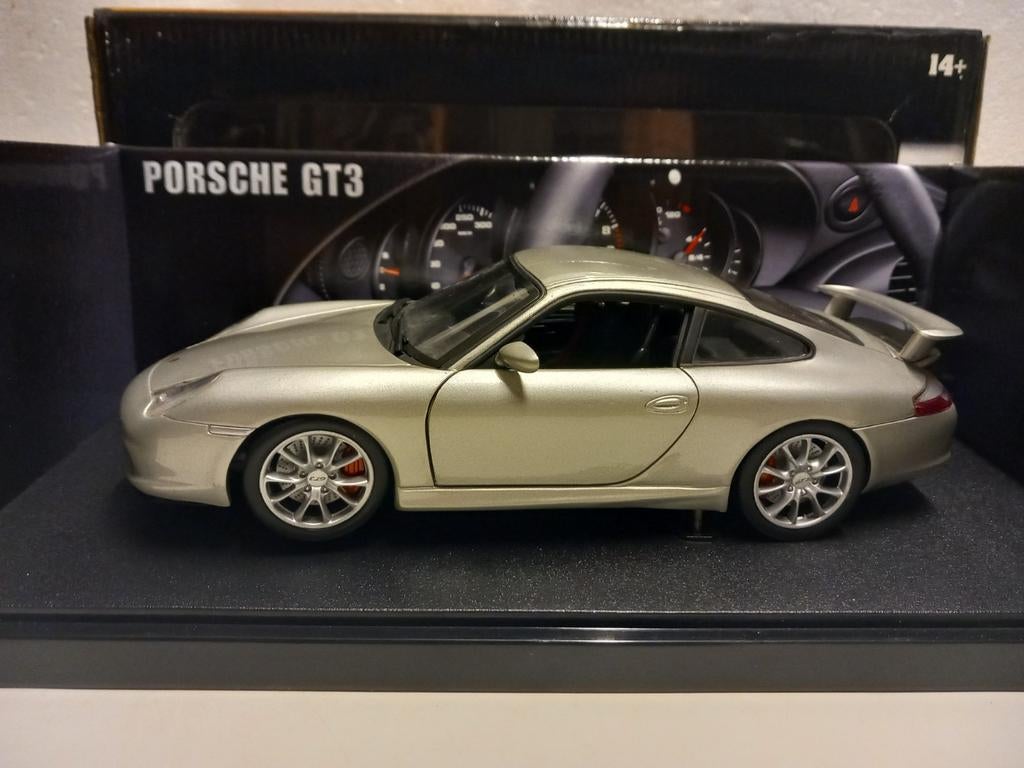 Porsche 911 GT3 silver Hot Wheels metal 1:18 KRD, Ophalen of Verzenden, Zo goed als nieuw, Auto, Hot Wheels