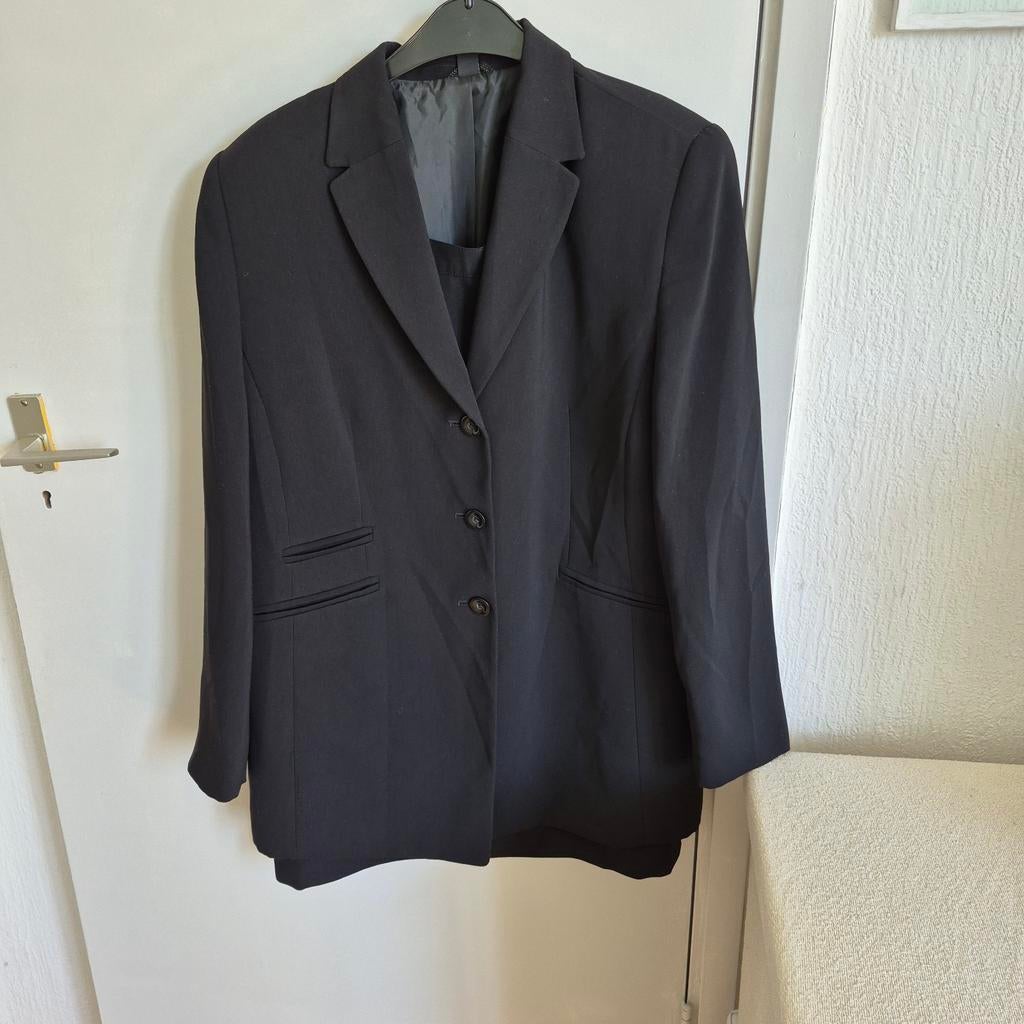 Dames Zwart Blazer & Rok Set - Maat 44 - Zo goed als nieuw, Kostuum of Pak, Zwart, Maat 42/44 (L), Ophalen of Verzenden