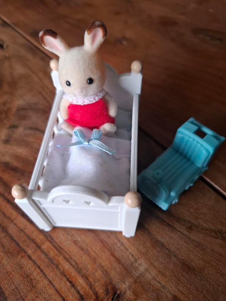 Sylvanian Families Chocoladekonijn met wiegje (5017), Ophalen, Gebruikt, Meisje