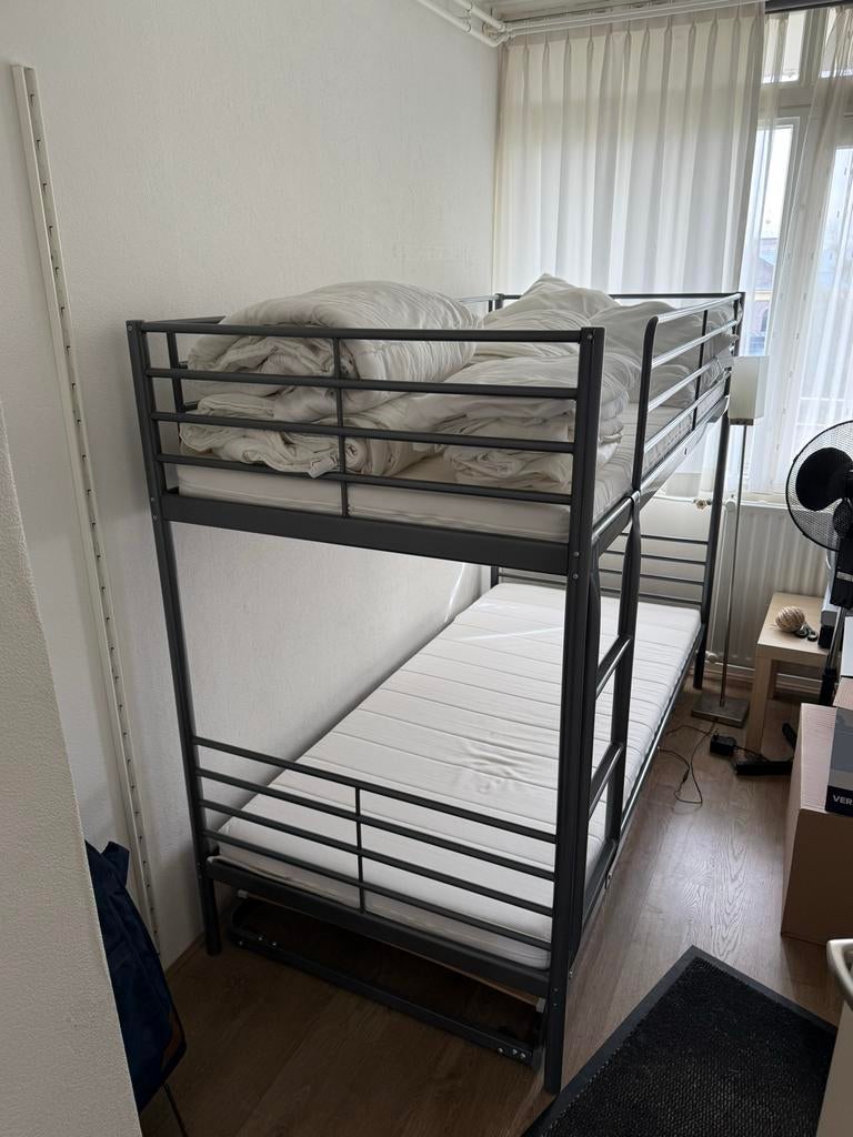 Metalen stapelbed met matrassen, Kinderen en Baby's, Kinderkamer | Stapelbedden en Hoogslapers, Ophalen, Gebruikt, Stapelbed