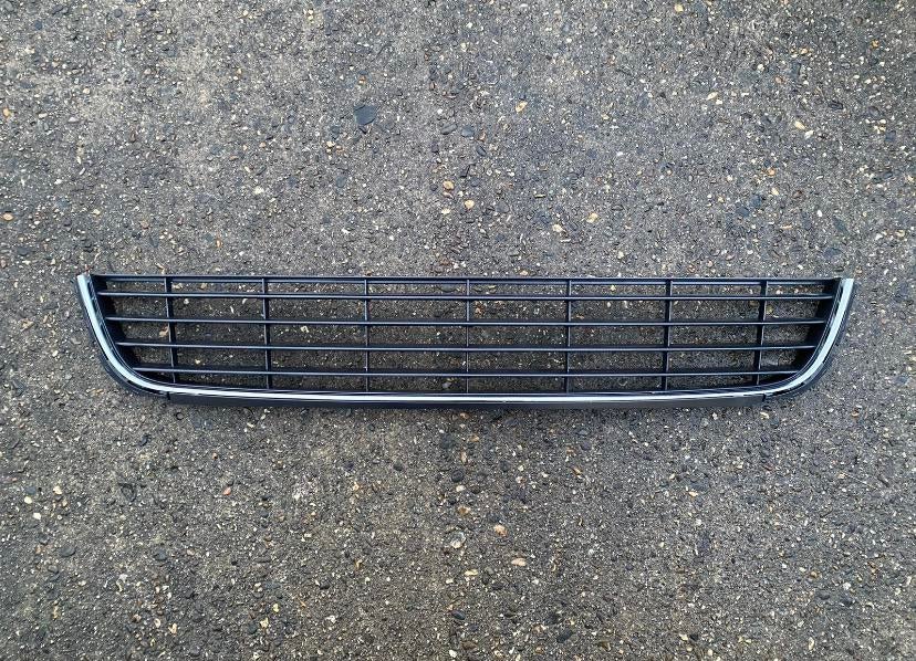 Vw golf 6 bumper grill midden rooster, Auto-onderdelen, Carrosserie en Plaatwerk, Ophalen of Verzenden, Bumper