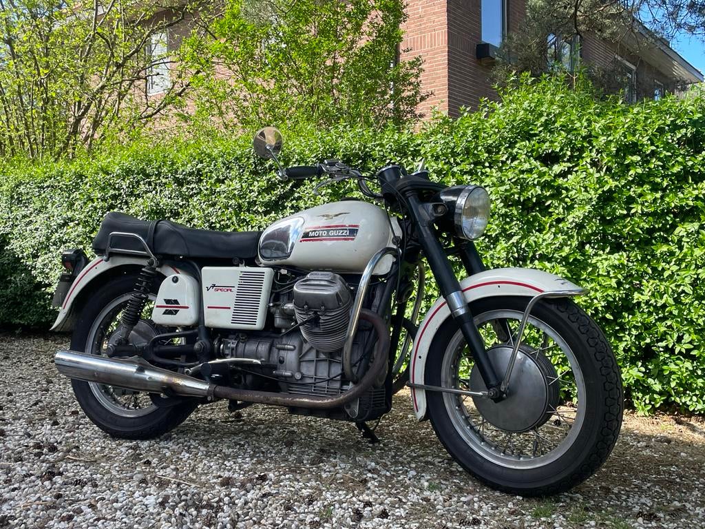 Moto guzzi v7 special patina, Motoren, Cardan-aandrijving, 2 cilinders, Gebruikt, Particulier
