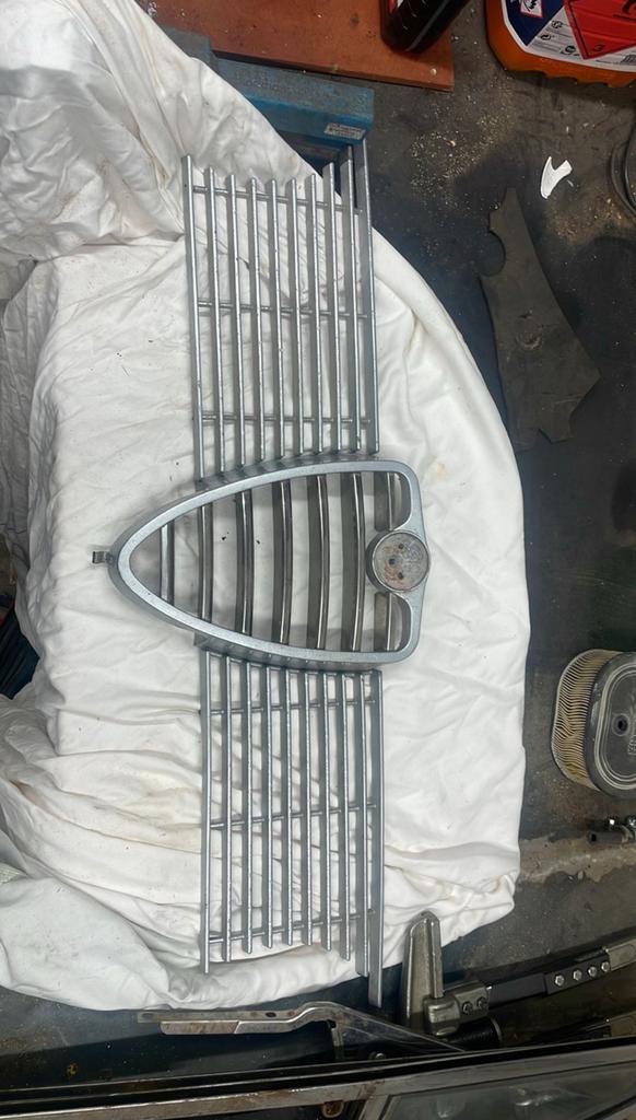 Alfa Romeo bertone grill, Ophalen, Alfa Romeo